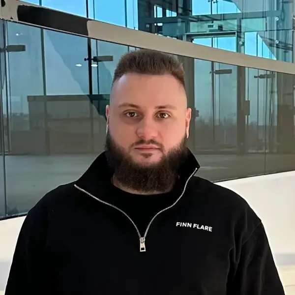 Андрей Быстров