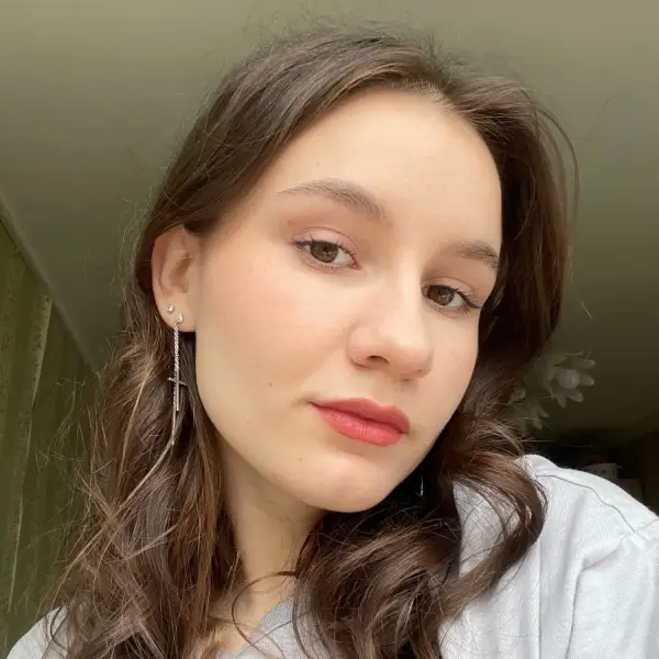 Анна Лопатко