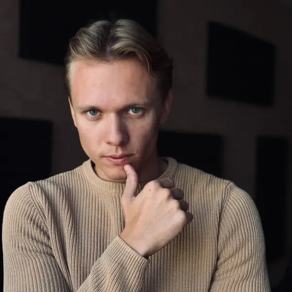 Максим Павленко