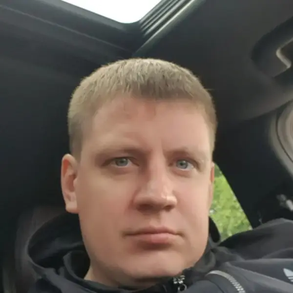 Михаил Фролов