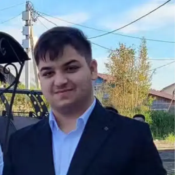 Артём Иванов