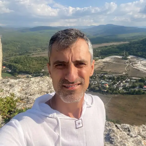 Александр Райлян
