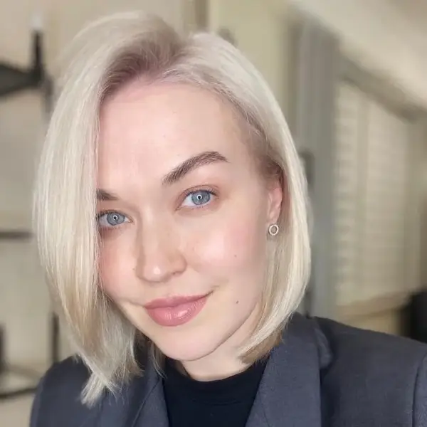 Анна Гладкова