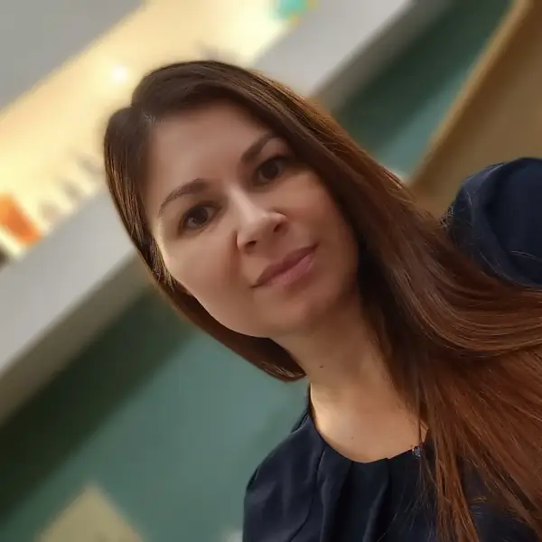 Яна Б.