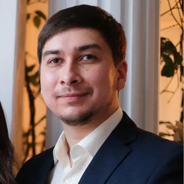 Эльдар Салихов