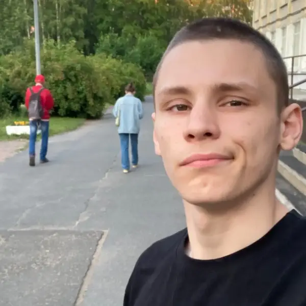 Данила Тихон