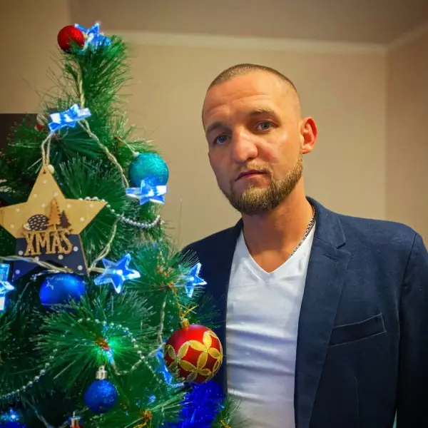Роман Климов