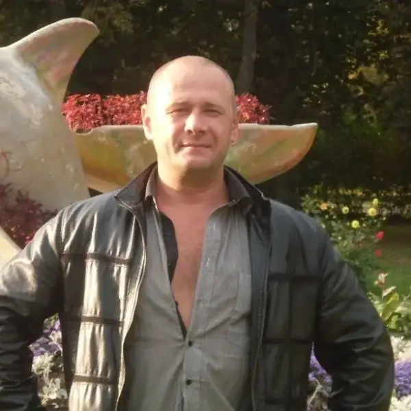 Дмитрий Бова