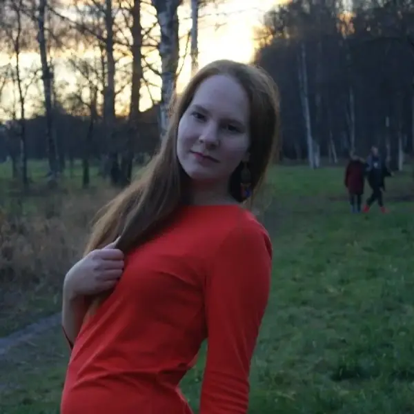 Диана Попова