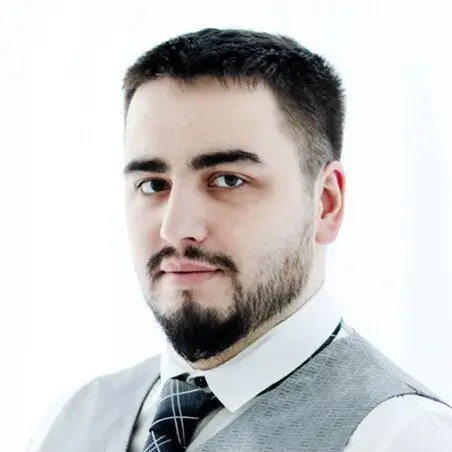Павел Лушанов
