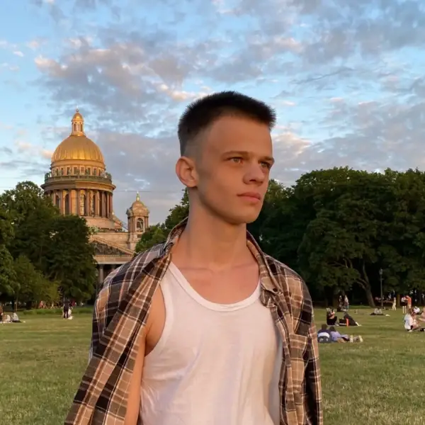 Савелий Софронов