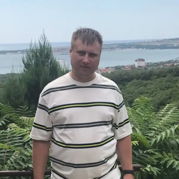 Денис Карузин