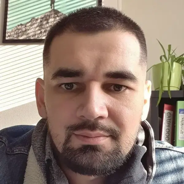 Антон Скляр
