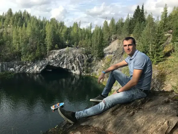 Никита Устинов