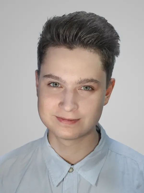 Дмитрий Караманов