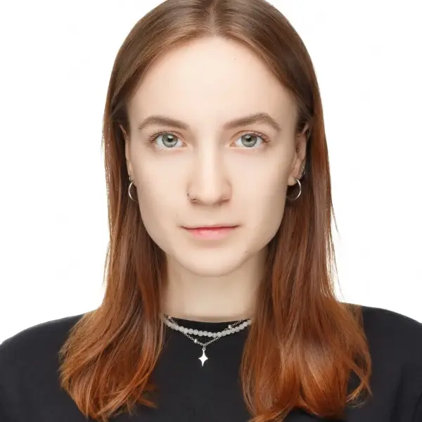 Александра Максимова