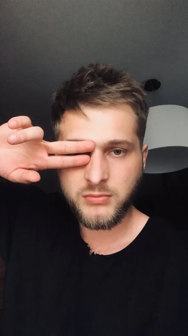 Антон Савонов
