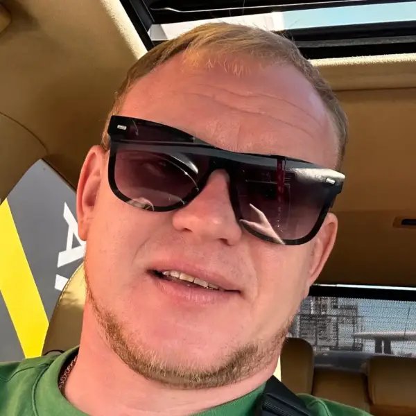 Юрий Рейнер