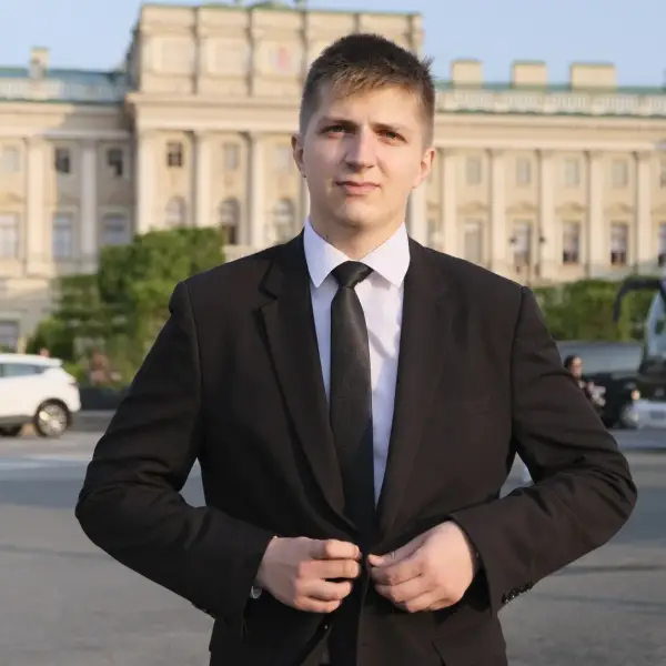 Андрей Лифанов
