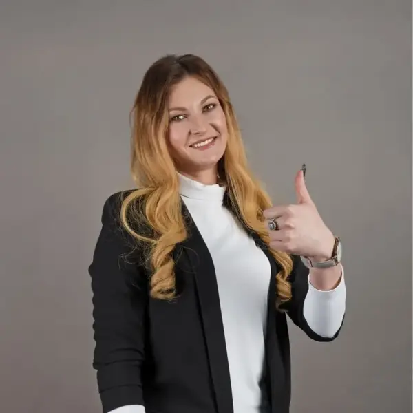 Алёна Петрова
