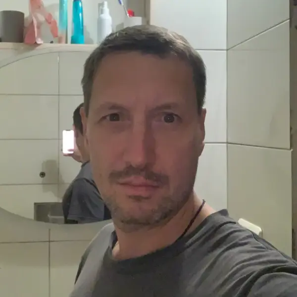 Андрей Иванов