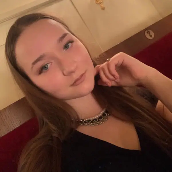 Анна Григорьева
