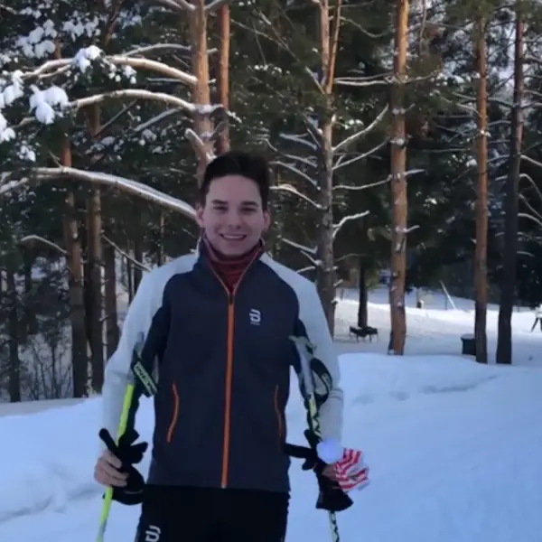 Николай Петров