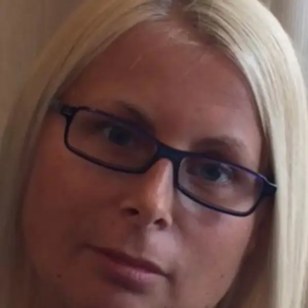 Елена Лебедзь