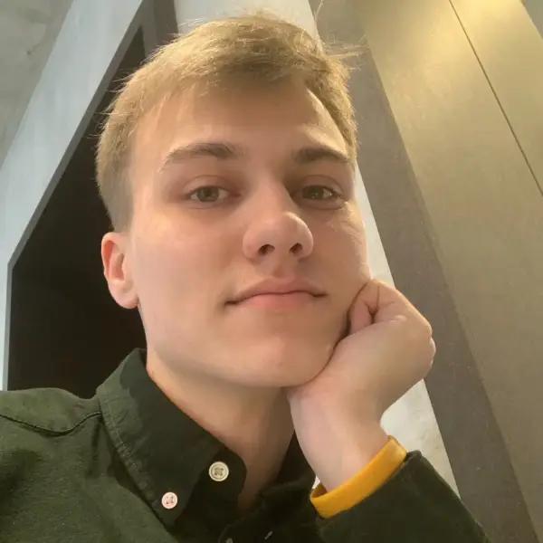 Илья Вдовиченко