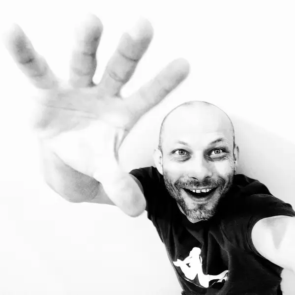 Юрий Назаренко