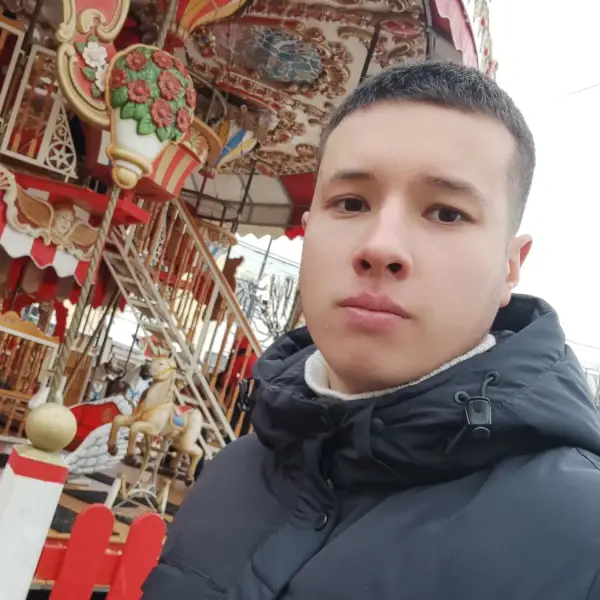 Артем Е.