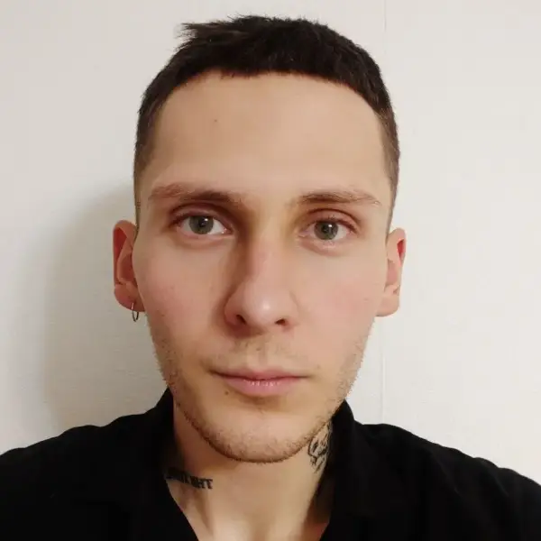 Максим Сердюков