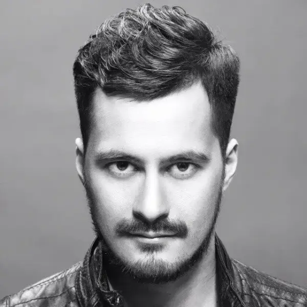 Александр Искандаров