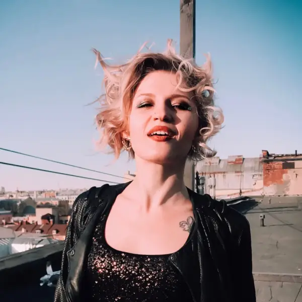 Луиза Х.