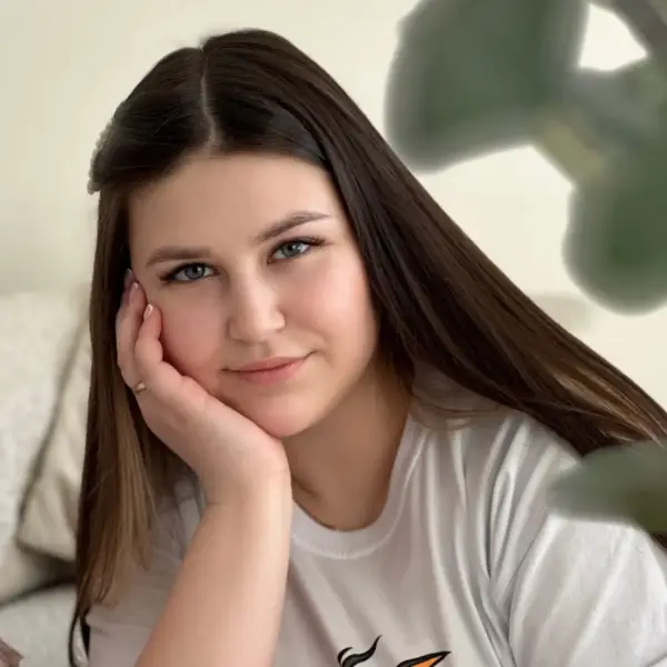 Эльвира Устимова