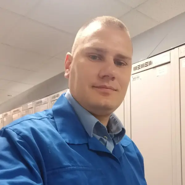 Виталий Леонидов