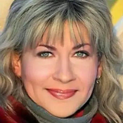 Александра Холщевникова