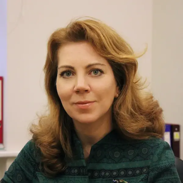 Елена Веселова