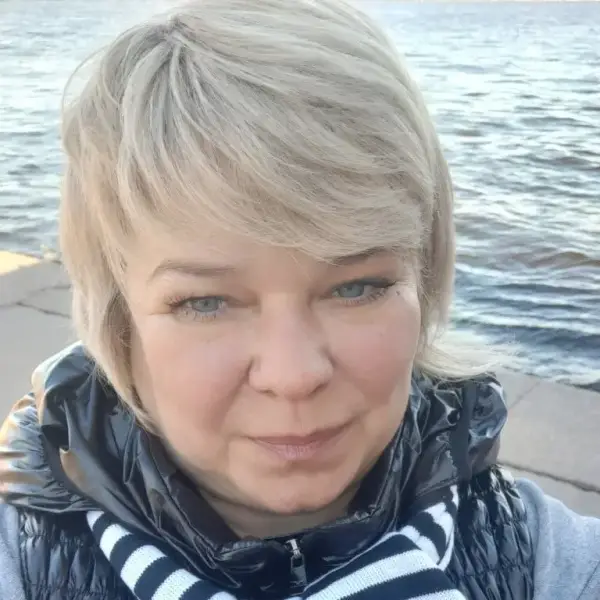 Елена Обедина