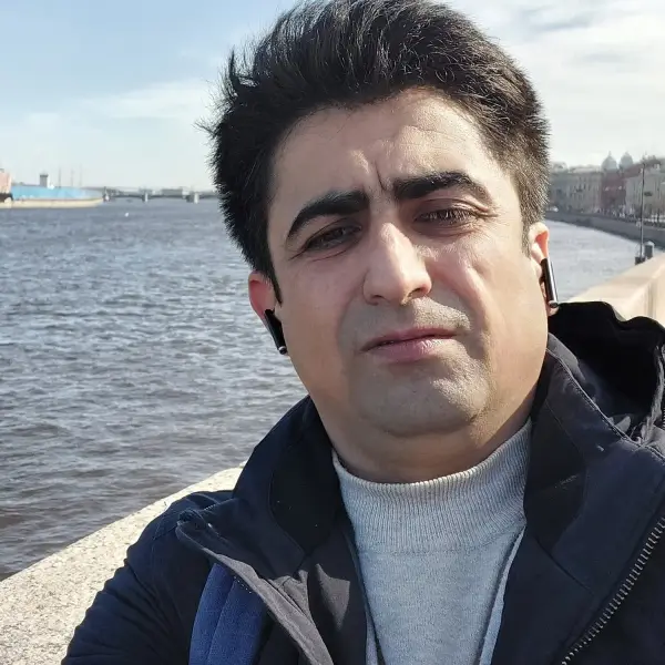 Исфандиёр Набиев