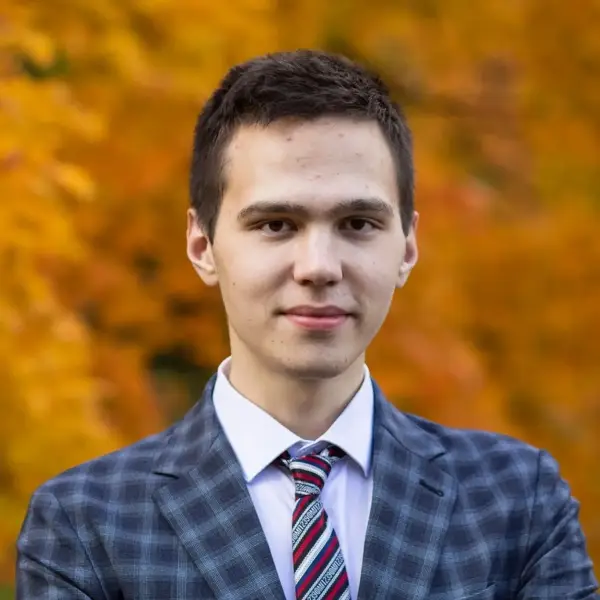 Илья Коршунов